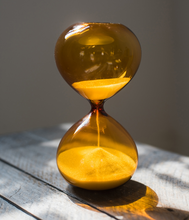 Load image into Gallery viewer, 5/15 Mins Caramel Glass Hourglass Clock Sand Glass Table Desk Office Decoration Sandglass Sand Timer kitchen Egg Timer - BestVase