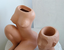 Load image into Gallery viewer, Man Head Woman Body Resin Vase Creative Handmade Flower Pots Smooth Line Skin Color Flower Cutting Table Window Decoration Garden Gift - BestVase