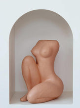 Load image into Gallery viewer, Man Head Woman Body Resin Vase Creative Handmade Flower Pots Smooth Line Skin Color Flower Cutting Table Window Decoration Garden Gift - BestVase