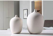 Load image into Gallery viewer, Diva Ceramic Tabletop Vase