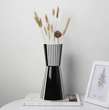 Load image into Gallery viewer, Optic Decor Ceramic Porcelain Vase