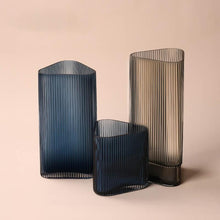 Load image into Gallery viewer, Ripple Glass Vase