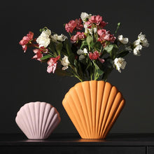 Load image into Gallery viewer, Shell Floral Ceramic Vase