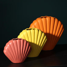 Load image into Gallery viewer, Shell Floral Ceramic Vase