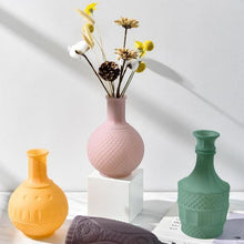 Load image into Gallery viewer, Ciela Colored Frosted Glass Vase