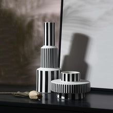 Load image into Gallery viewer, Bauhaus Minimalist Black & White Vases