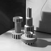 Load image into Gallery viewer, Bauhaus Minimalist Black & White Vases