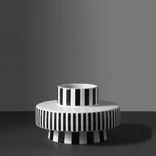 Load image into Gallery viewer, Bauhaus Minimalist Black & White Vases