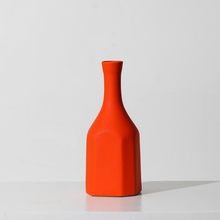Load image into Gallery viewer, Contrasted Ceramic Vases