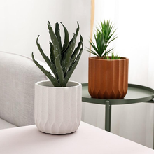 Load image into Gallery viewer, Polygon Textured Ceramic Planters