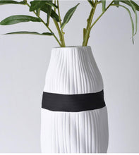 Load image into Gallery viewer, Contrast Ribbon Textured Ceramic Vase