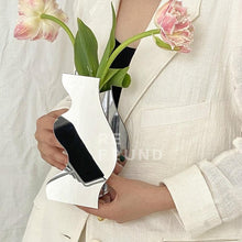 Load image into Gallery viewer, Mirror Contrast Wave Acrylic Vase