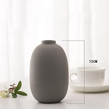 Load image into Gallery viewer, Earthy Elegance Tabletop Vase