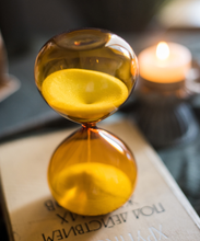 Load image into Gallery viewer, 5/15 Mins Caramel Glass Hourglass Clock Sand Glass Table Desk Office Decoration  Sandglass Sand Timer kitchen Egg Timer - BestVase
