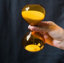 Load image into Gallery viewer, 5/15 Mins Caramel Glass Hourglass Clock Sand Glass Table Desk Office Decoration  Sandglass Sand Timer kitchen Egg Timer - BestVase
