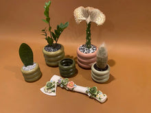 Load image into Gallery viewer, Unique Tyre Design Morante Colorful Flowerpot Planter
