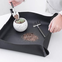 Load image into Gallery viewer, 75 CM* 75 CM Plant Change Thicken Pad Reusable Waterproof Basin Land Cushion Square Gardening Mix Soil Lock Design - BestVase
