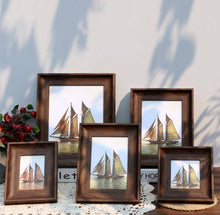 Load image into Gallery viewer, Resin Photo Frame American Style Rahmen  Retro Living Room Wall Decoration - BestVase
