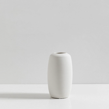 Load image into Gallery viewer, Modern White Sculpted Vases
