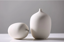 Load image into Gallery viewer, Diva Ceramic Tabletop Vase
