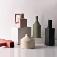 Load image into Gallery viewer, Artz Ceramic Vases
