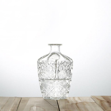 Load image into Gallery viewer, Elegant Cut Glass Crystal Vase
