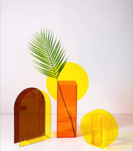 Load image into Gallery viewer, Light Transit Acrylic Vase
