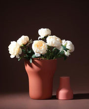 Load image into Gallery viewer, Warm Berry Palette Ceramic Flower Vase

