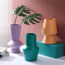 Load image into Gallery viewer, Bright Color Ceramic Flower Vase
