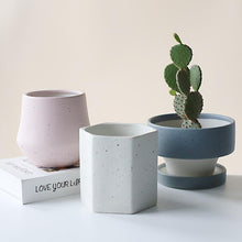 Load image into Gallery viewer, Kona Garden Planter
