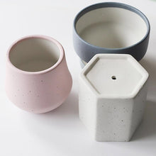 Load image into Gallery viewer, Kona Garden Planter
