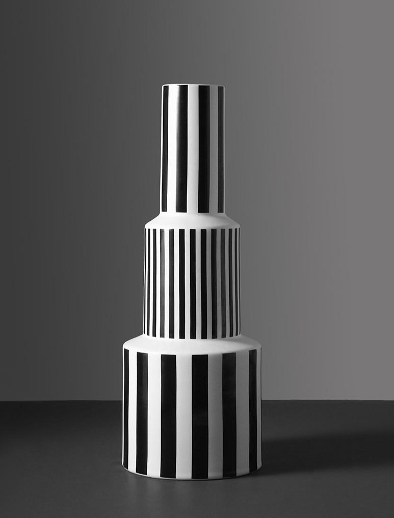 Bauhaus Minimalist Black & White Vases