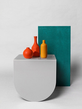 Load image into Gallery viewer, Contrasted Ceramic Vases
