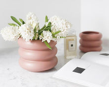 Load image into Gallery viewer, Round Bubble Vase &amp; Planter
