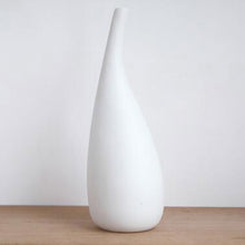 Load image into Gallery viewer, Water Drop White Porcelain Vase
