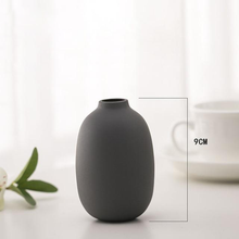 Load image into Gallery viewer, Earthy Elegance Tabletop Vase
