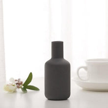 Load image into Gallery viewer, Earthy Elegance Tabletop Vase
