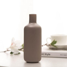 Load image into Gallery viewer, Earthy Elegance Tabletop Vase
